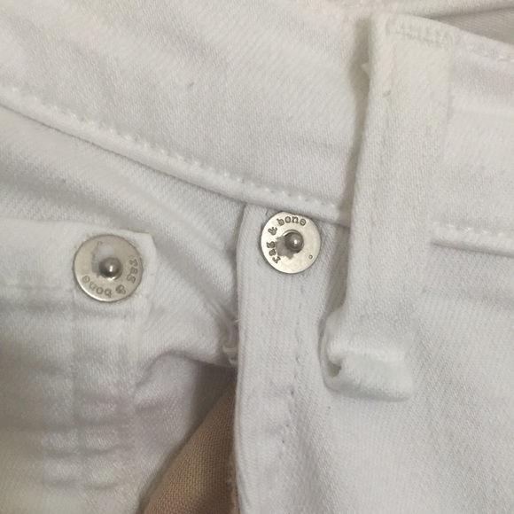 Rag & Bone The Skinny Jean In White- Size 26 - Picture 3 of 8